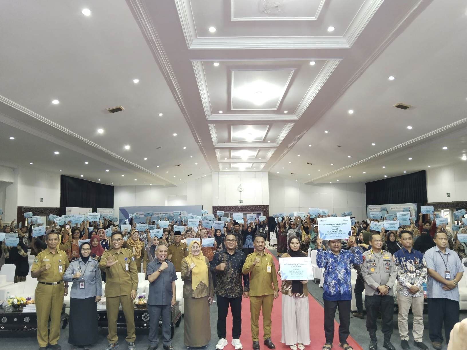 Akad Massal KUR 2025 Dorong Pembiayaan UMKM dan Ciptakan Lapangan Kerja Baru