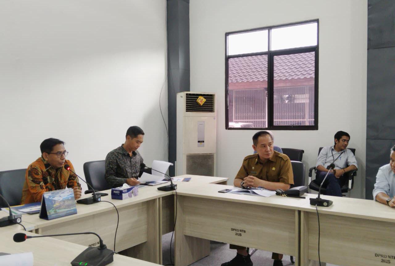 Rapat Kerja BUMD dengan Komisi III DPRD NTB Bahas Serapan Anggaran dan Rencana Program 2026