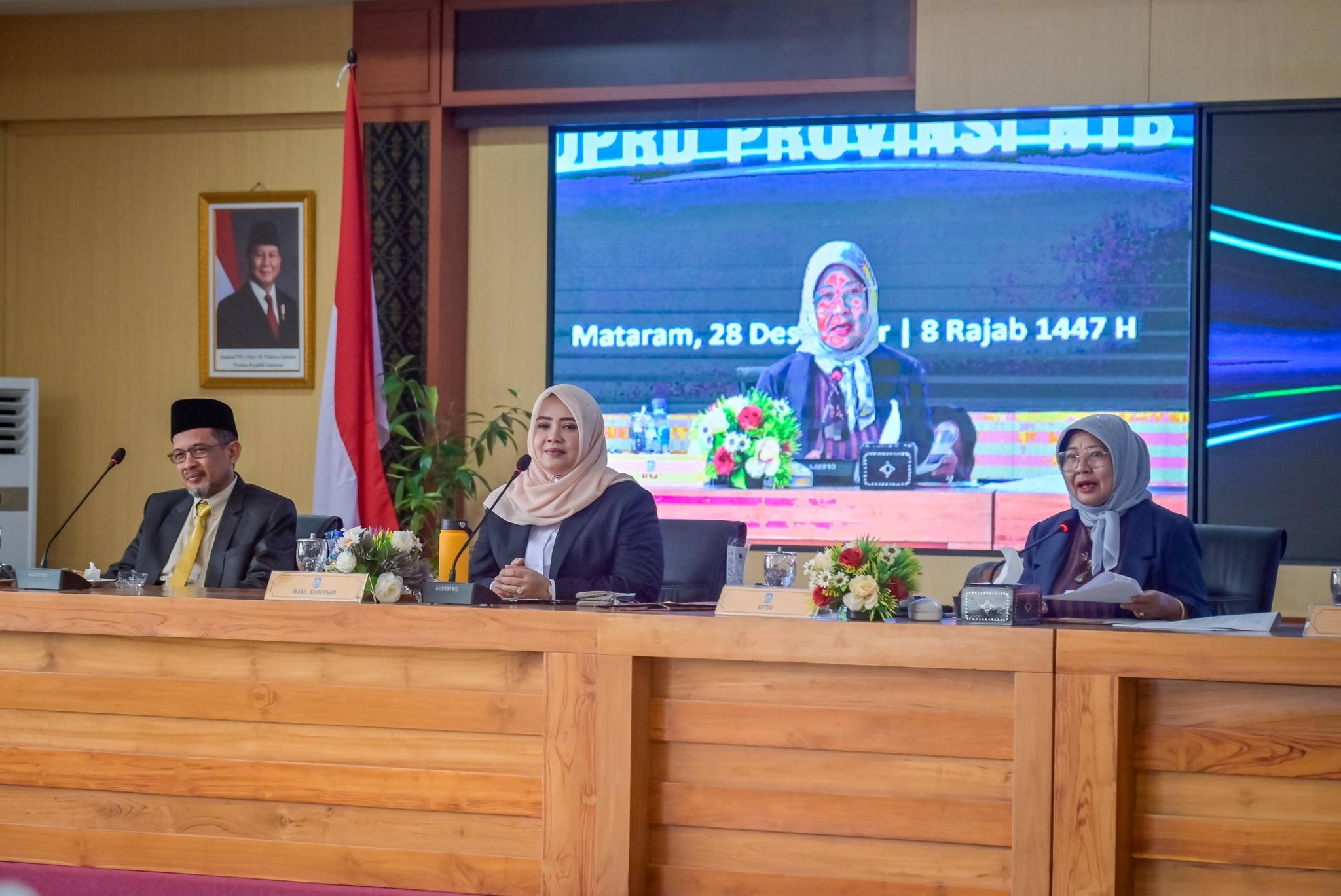 Wagub NTB Tegaskan Kesiapan Implementasi APBD 2026 dalam Paripurna DPRD