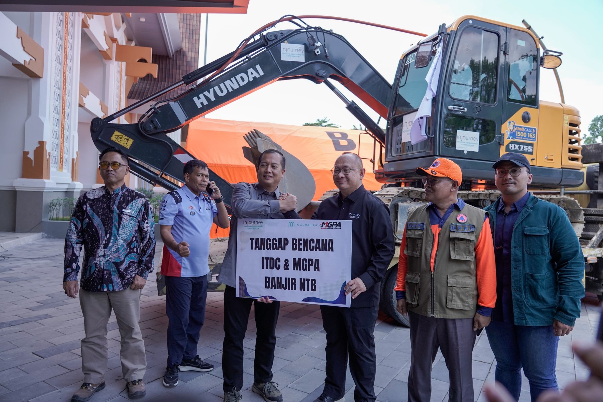 Pemprov NTB datat Bantuan Alat Berat dari ITDC, Fokus Buka Akses Gang Terdampak