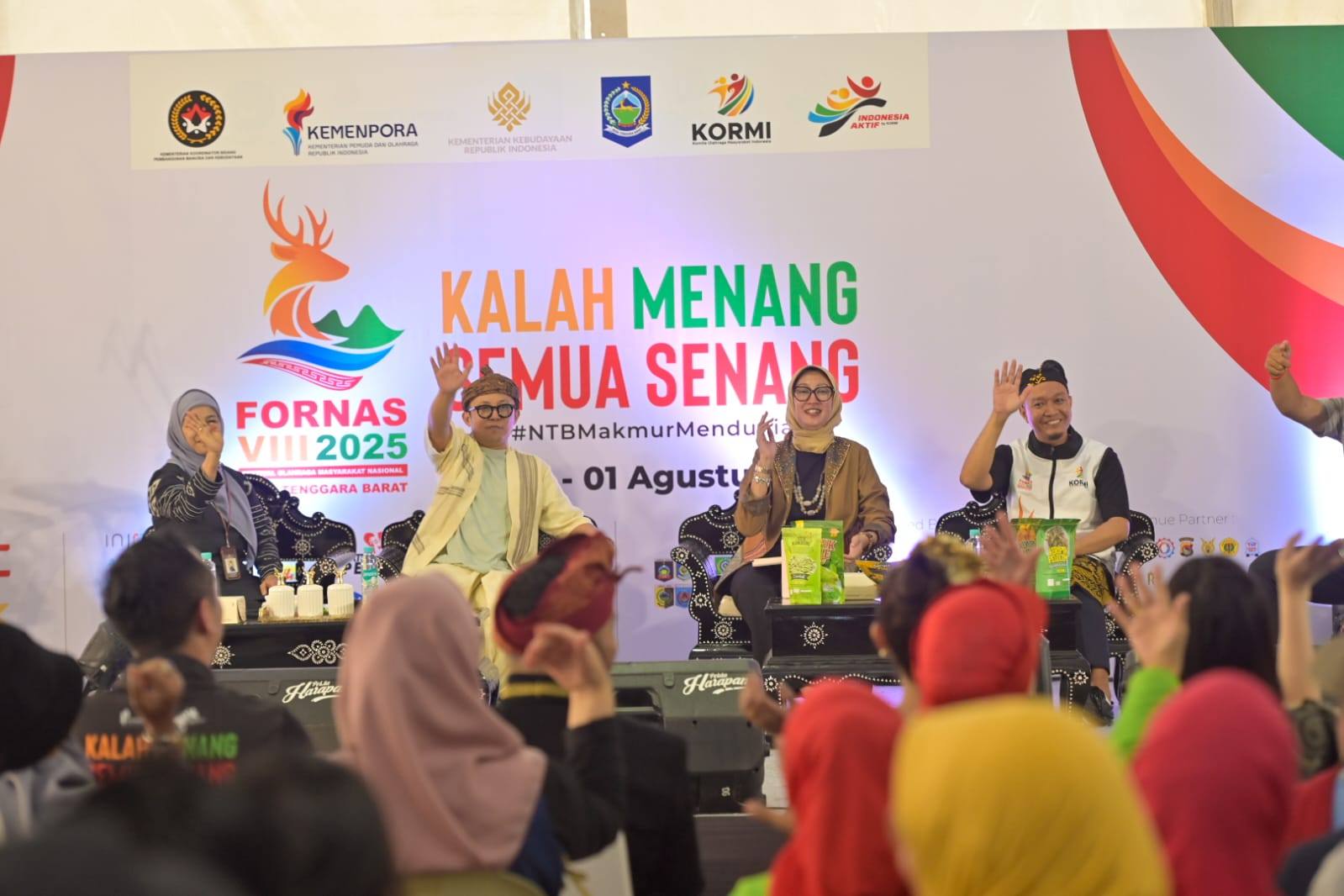 Wamen Giring Apresiasi NTB, Dukung Globalisasi Budaya Lokal Lewat FORNAS