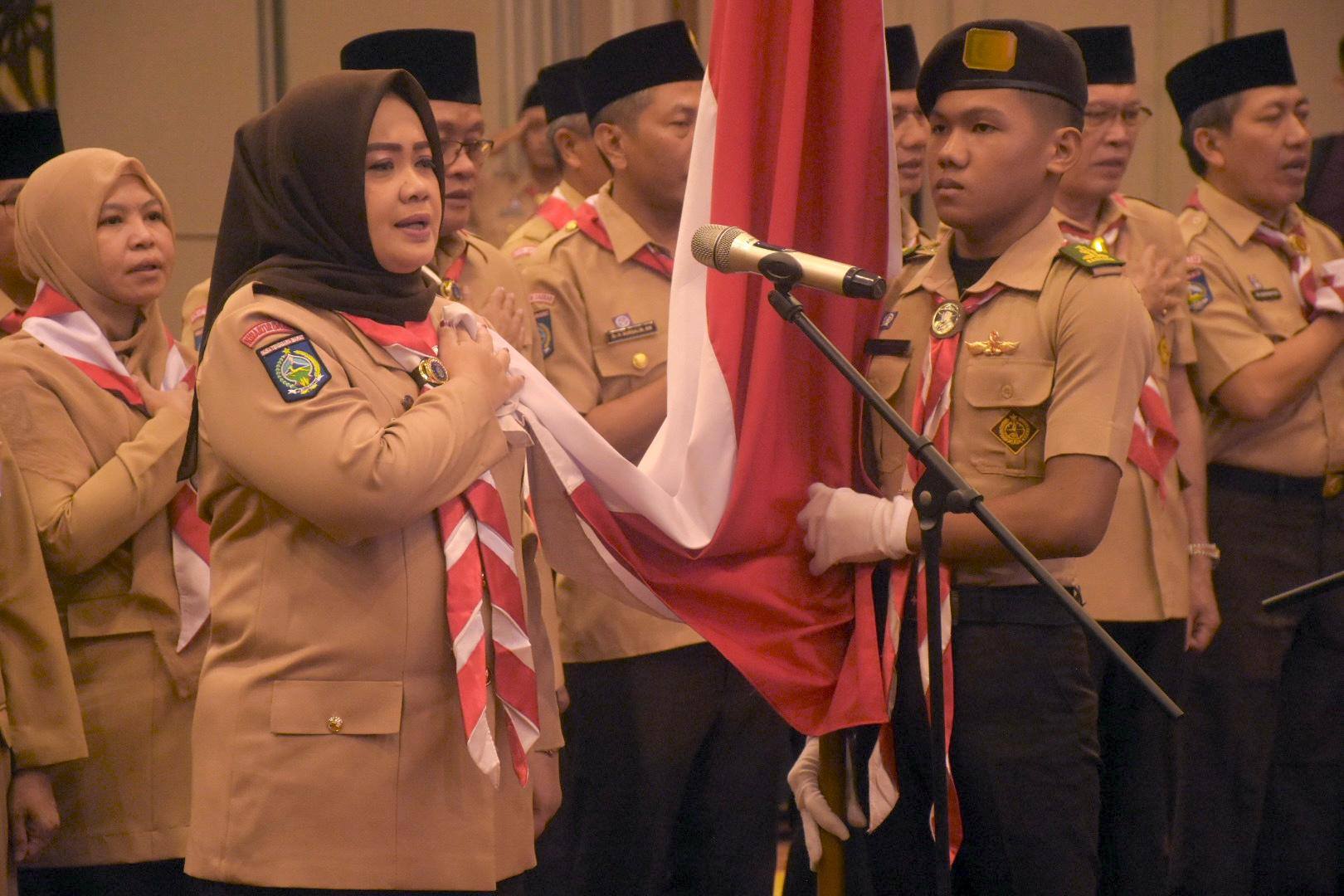 Pelantikan Pengurus Pramuka NTB, Wagub Tekankan Pembinaan Generasi Muda