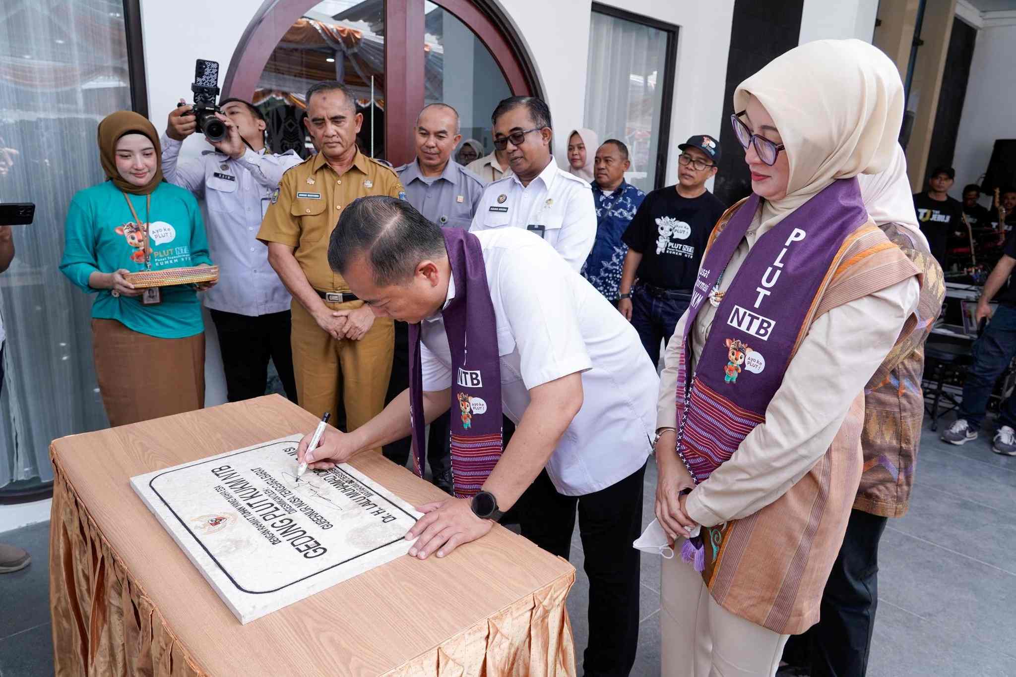 Ini Milik Rakyat, Bukan Milik Dinas