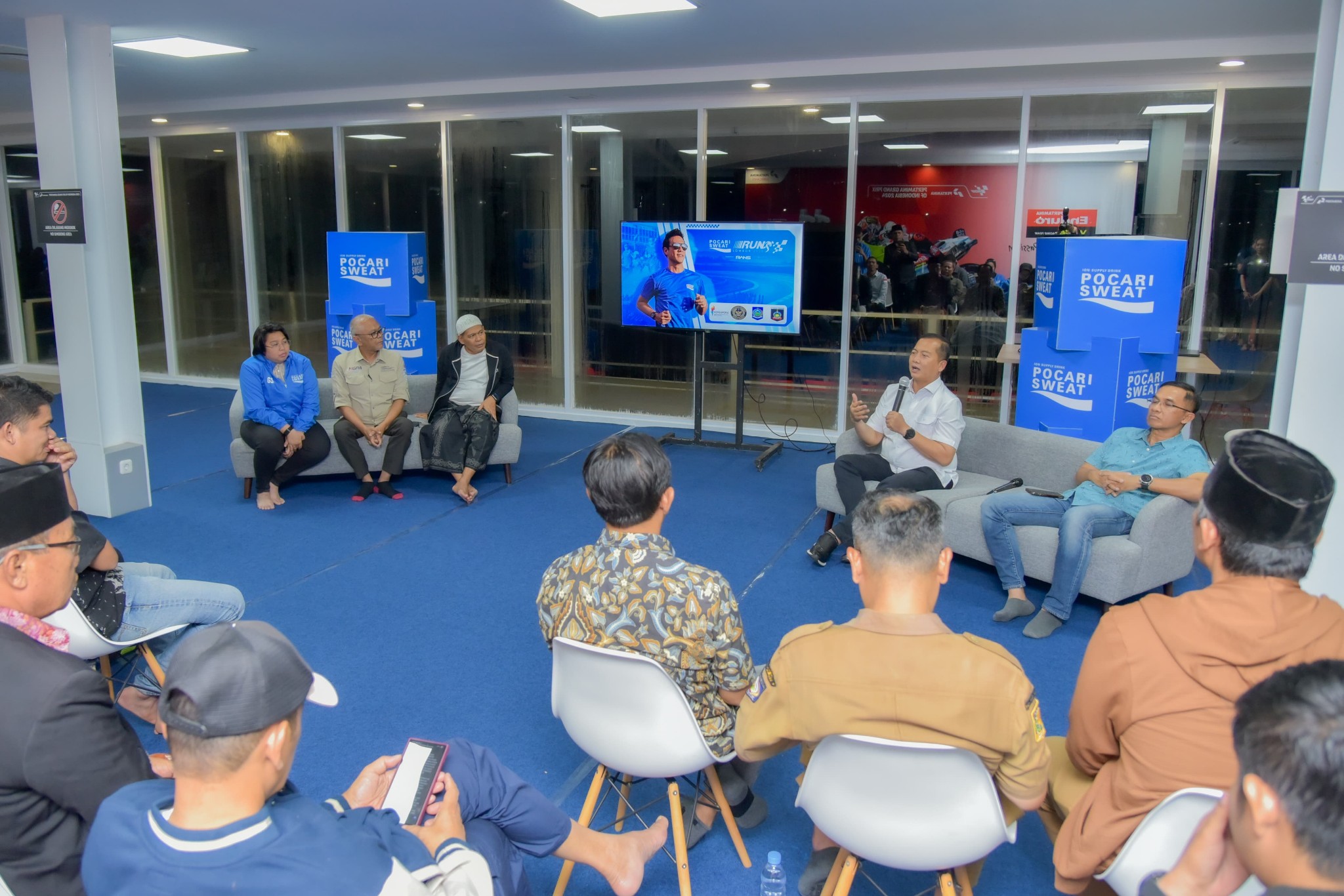 Tradisi Betabeq Dihidupkan Kembali Sambut Pocari Run 2025