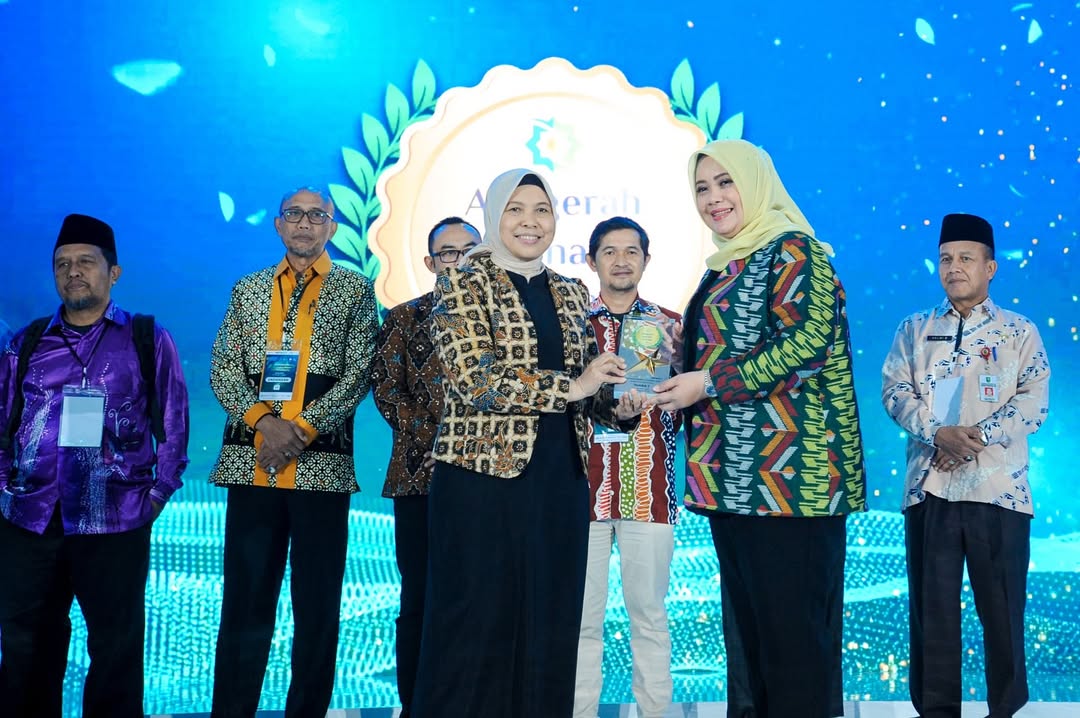 NTB meraih Juara Pertama Keuangan Syariah pada ajang Anugerah Adinata Syariah 2025