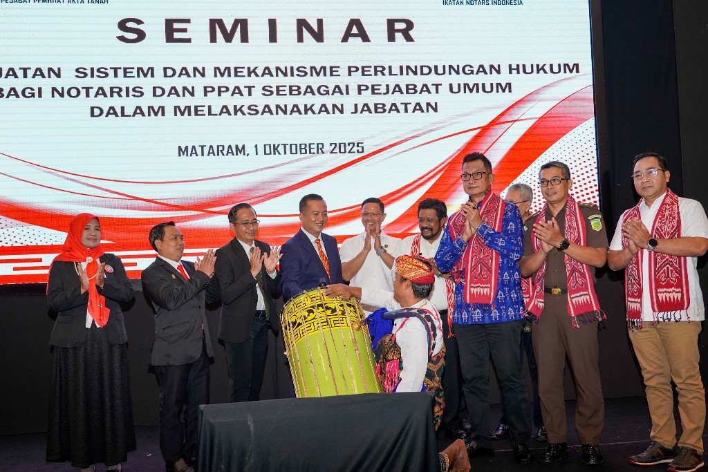 Seminar Perlindungan Hukum Notaris/PPAT, Gubernur Dorong Kolaborasi untuk Iklim Investasi