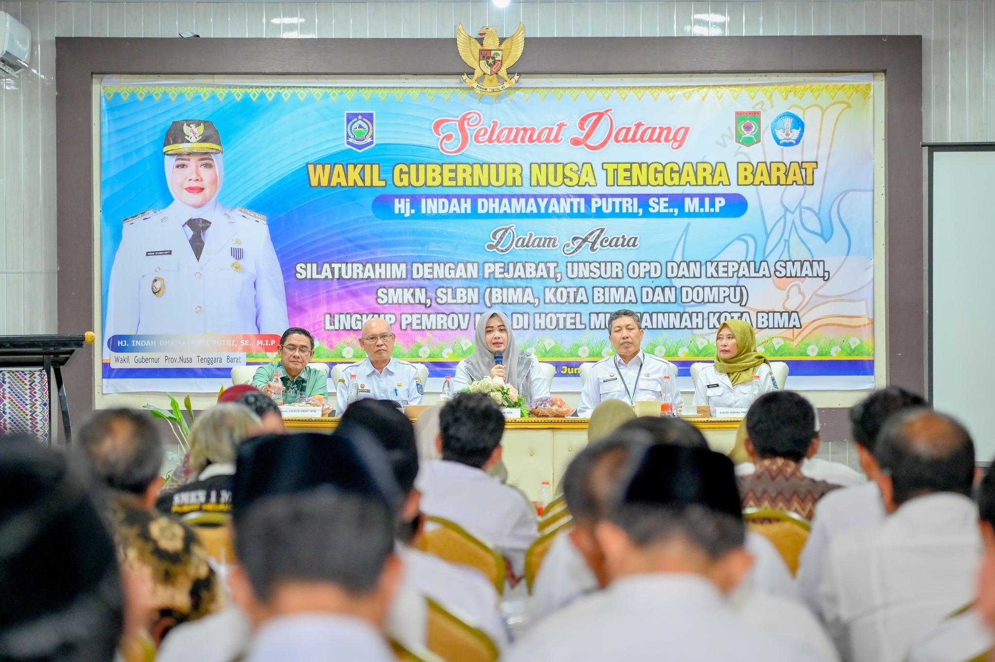 SILATURAHMI DI BIMA DAN DOMPU, WAGUB NTB TEKANKAN PENTINGNYA EVALUASI DAN TRANSPARANSI JABATAN