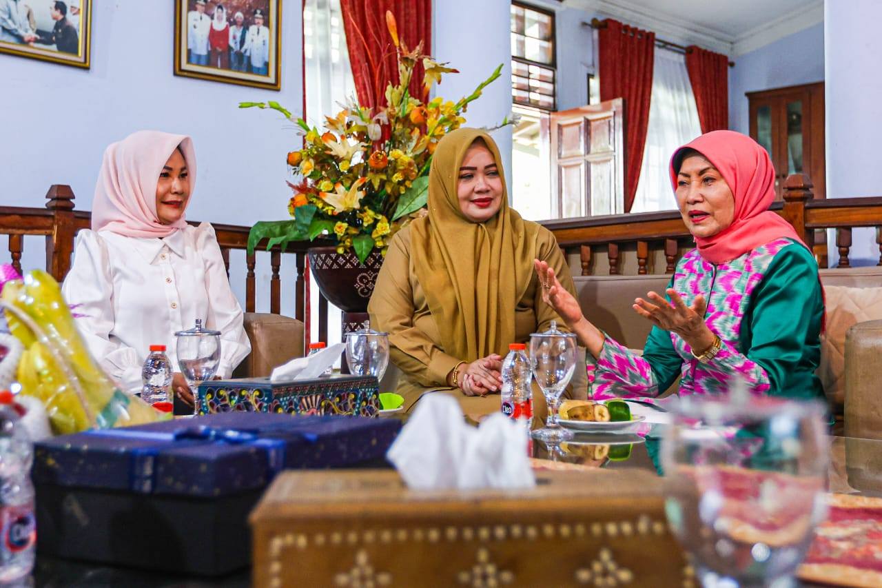 Wagub NTB Kunjungi Tokoh Perempuan NTB