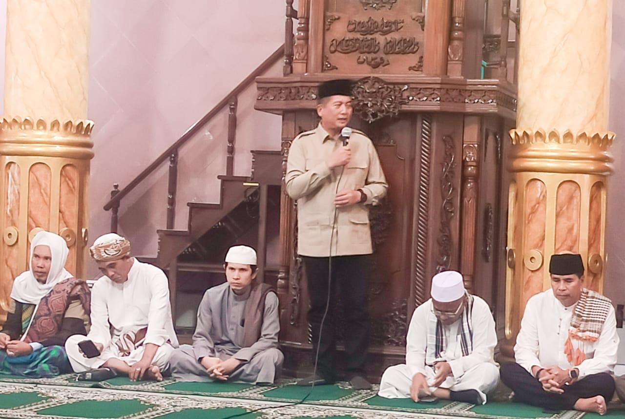 Gubernur NTB, Dr. Lalu Muhamad Iqbal, Mengunjungi Masjid Al Akbar Masbagik