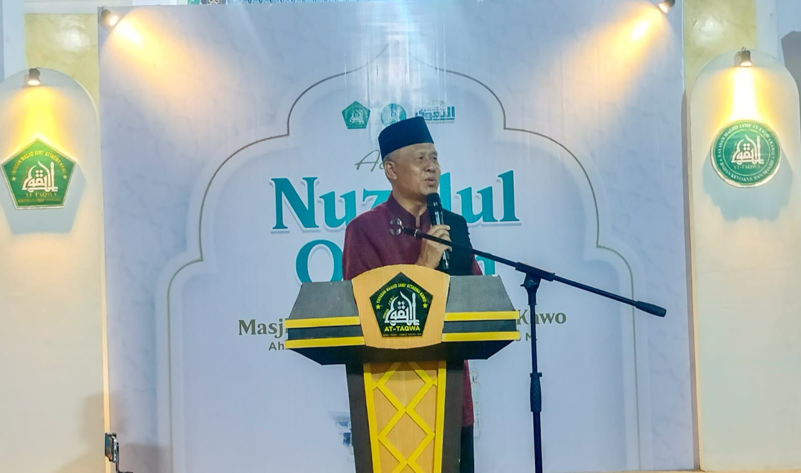 Wakili Gubernur NTB, Karo Kesra Hadiri Peringatan Nuzulul Qur'an di Masjid At-Taqwa Lombok Tengah