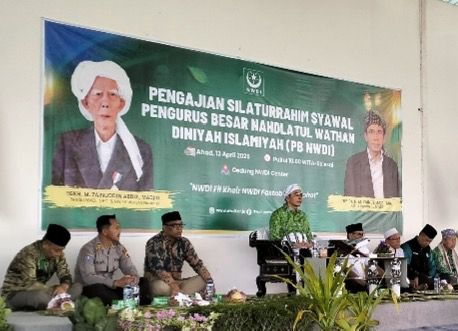 Wakili Pemprov NTB, Karo Kesra Hadiri Pengajian Umum dan Safari Syawal 1446 H di NWDI Center