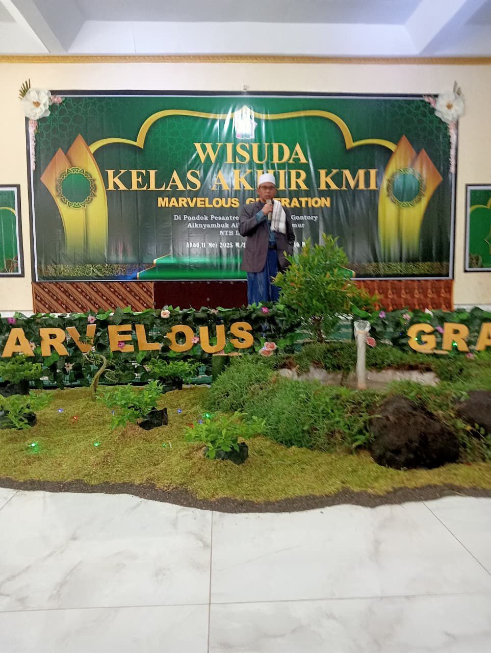 Wisuda Santri Ponpes Alkausar Al-Gontary Aikmel