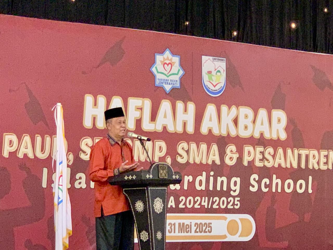 Wakili Gubernur NTB, Karo Kesra NTB Hadiri Haflah Akbar dan Pelepasan Siswa Ponpes Lentera Hati 