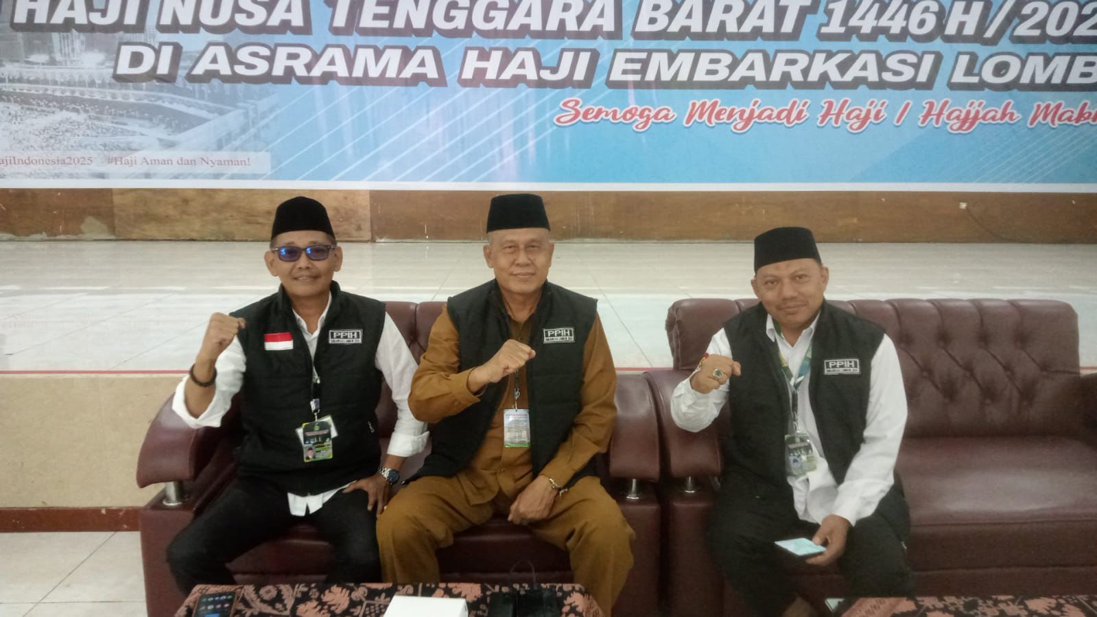 Kepulangan Jamaah Haji Kloter 10 Disambut di Asrama Haji Lombok