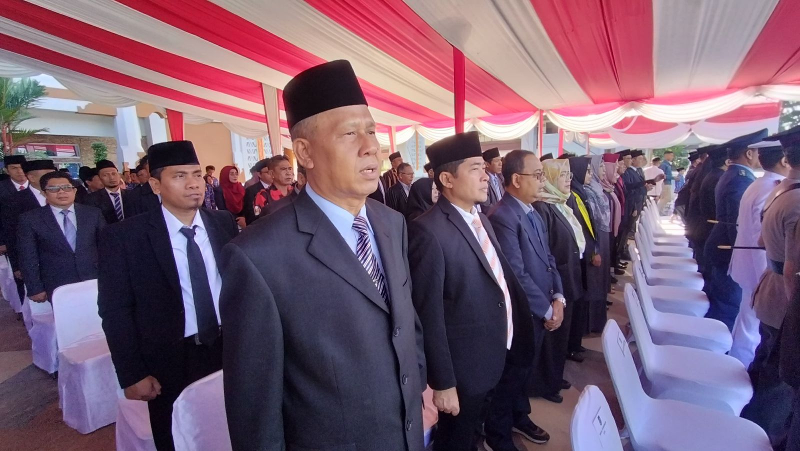 Momentum Hari Kesaktian Pancasila, Karo Kesra NTB Ikuti Upacara Di Lapangan Bumi Gora