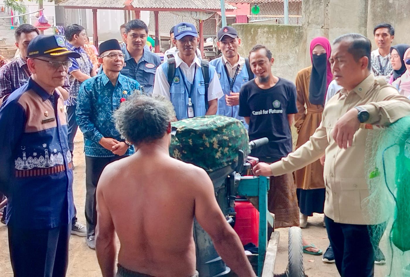Plt. Karo Kesra Dampingi Gubernur NTB Tinjau Warga Miskin Ekstrem di Desa Malaka