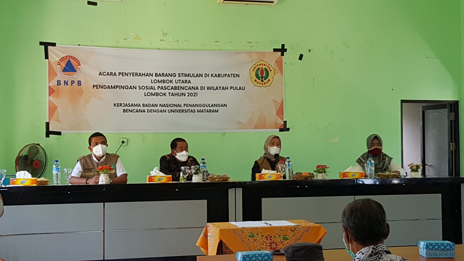 Acara Penyerahan Barang Stimulan di Kabupaten Lombok Utara