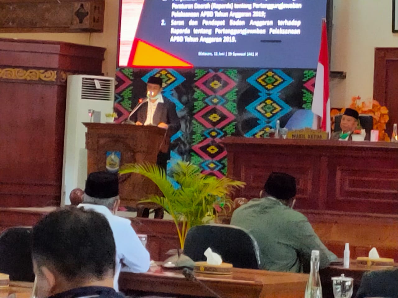 rapat-paripurna-tapd-2019