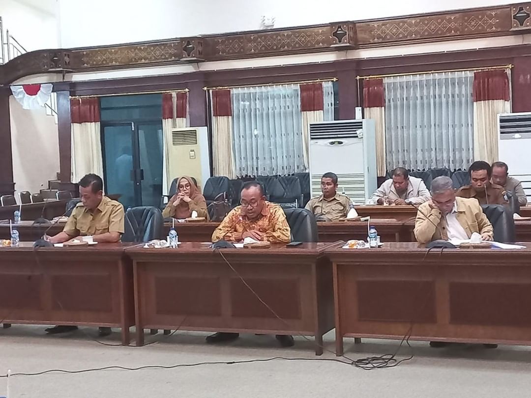 rapat-banggar-dprd-provinsi-ntb-dengan-tapd-provin