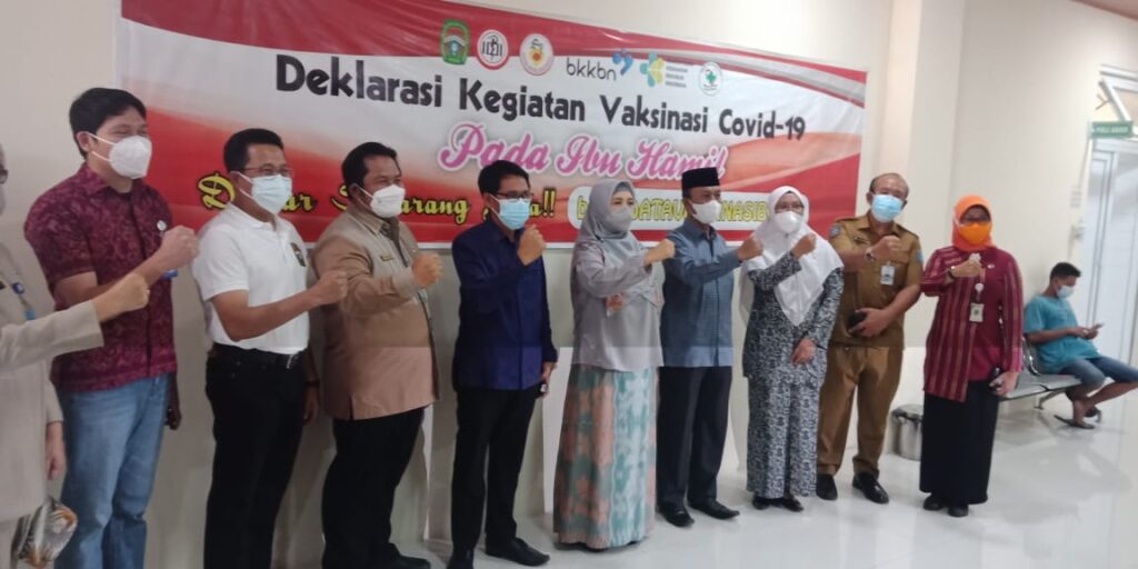 FOTO-VAKSINASI-BUMIL-4-1024x512