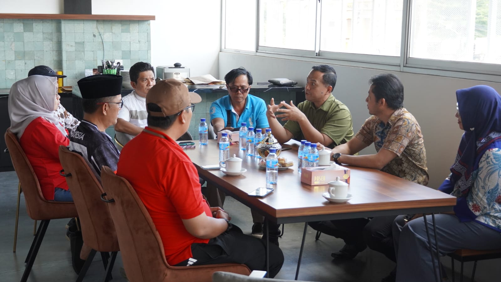 Kadis Perdagangan NTB dan Tim Kunjungi Pabrik Springbad American Pillow di Gegutu