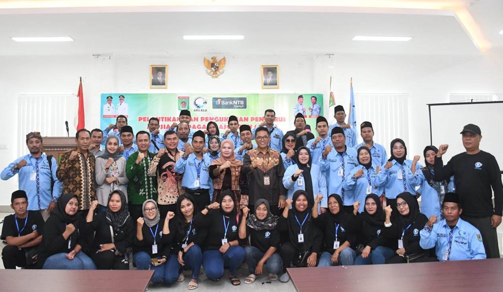 Mewakili Wagub NTB, Kadisdag Hadiri Pelantikan Pengurus Asosiasi Pedagangan Asongan Lombok Utara