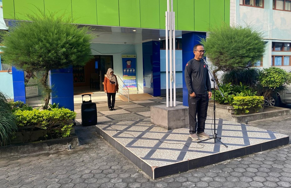 Peringati Hari Lingkungan Hidup Sedunia 2025, Disdag Gelar Apel Pagi dan Aksi Bersih Sampah 