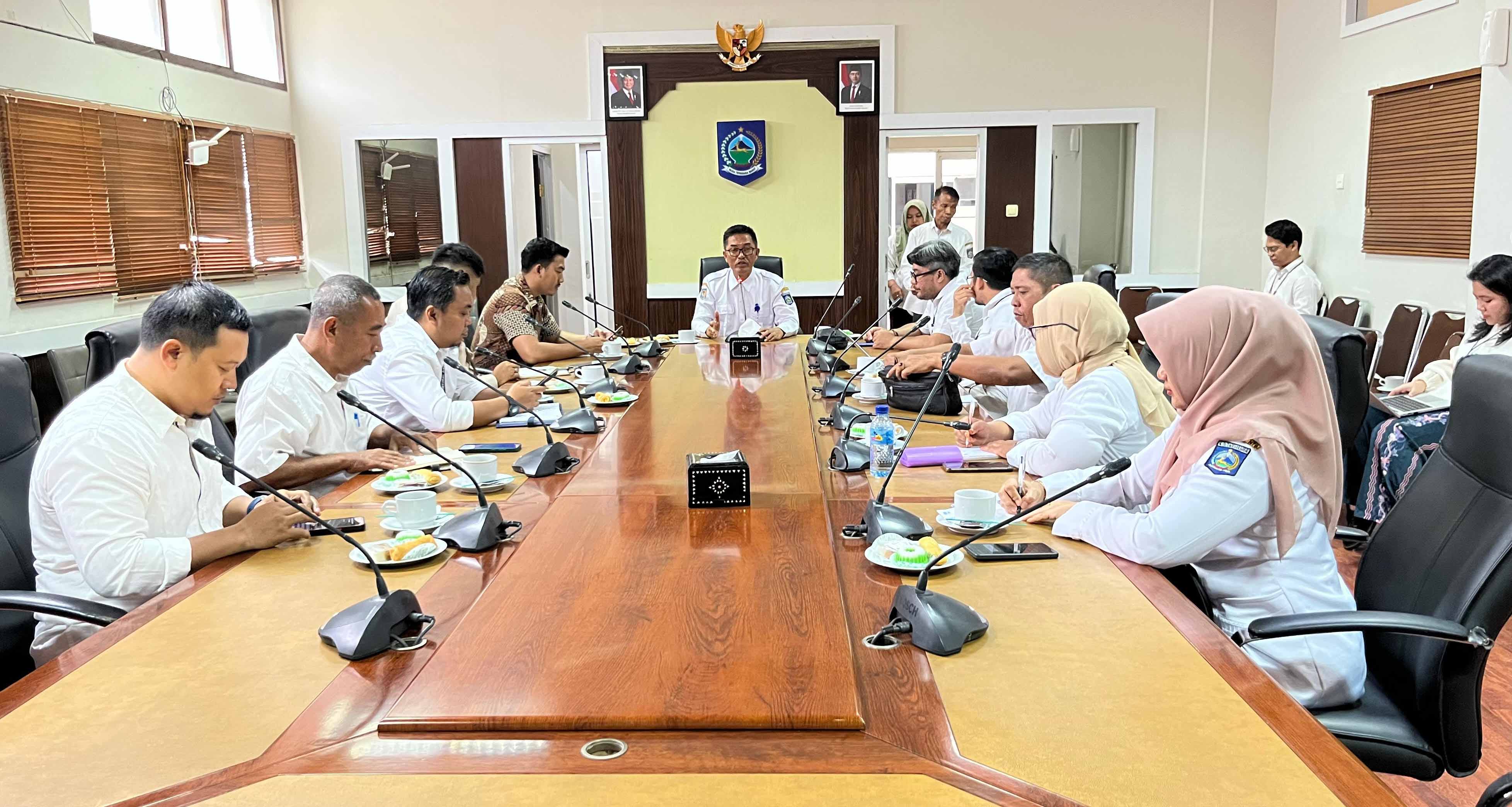 Kepala Dinas Perdagangan Provinsi NTB Pimpin Rapat Persiapan Indobiz Connect 2025