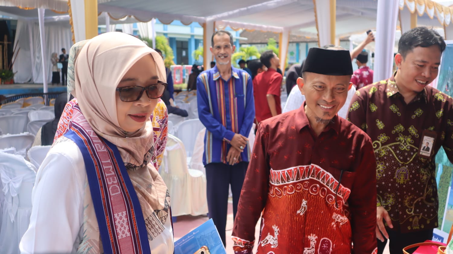 Mewakili Gubernur NTB, Kadisdag NTB Hadiri Kegiatan OSOP SMKN 1 Sikur