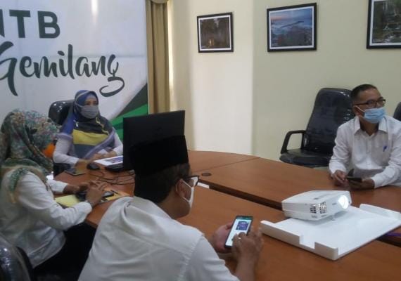 wagub_;_validasi_data_kemiskinan_ntb.jpg