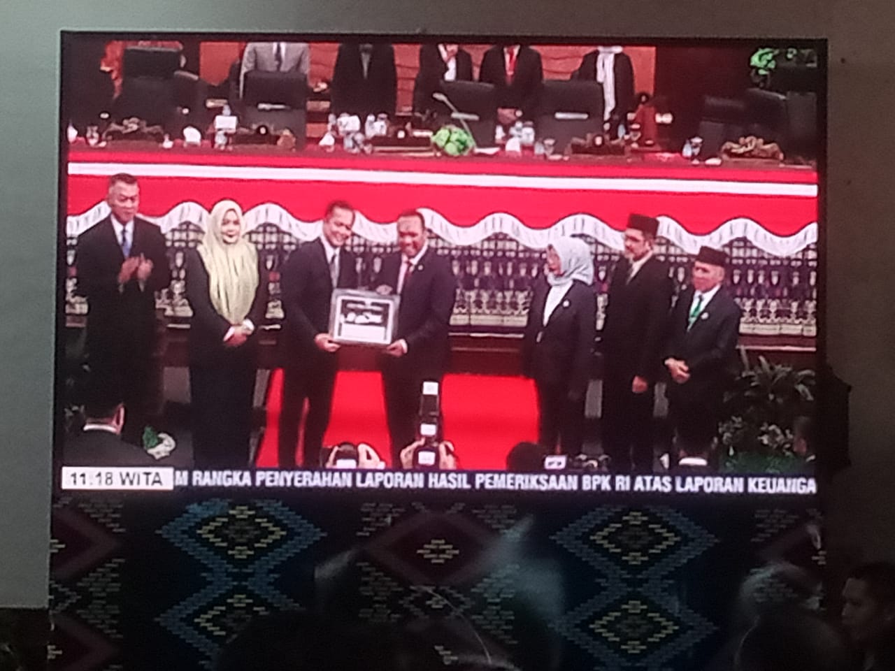 DINAS KETAHANAN PANGAN PROVINSI NTB HADIR PADA RAPAT PARIPURNA PENYERAHAN LAPORAN  HASIL PEMERIKSAAN BPK RI