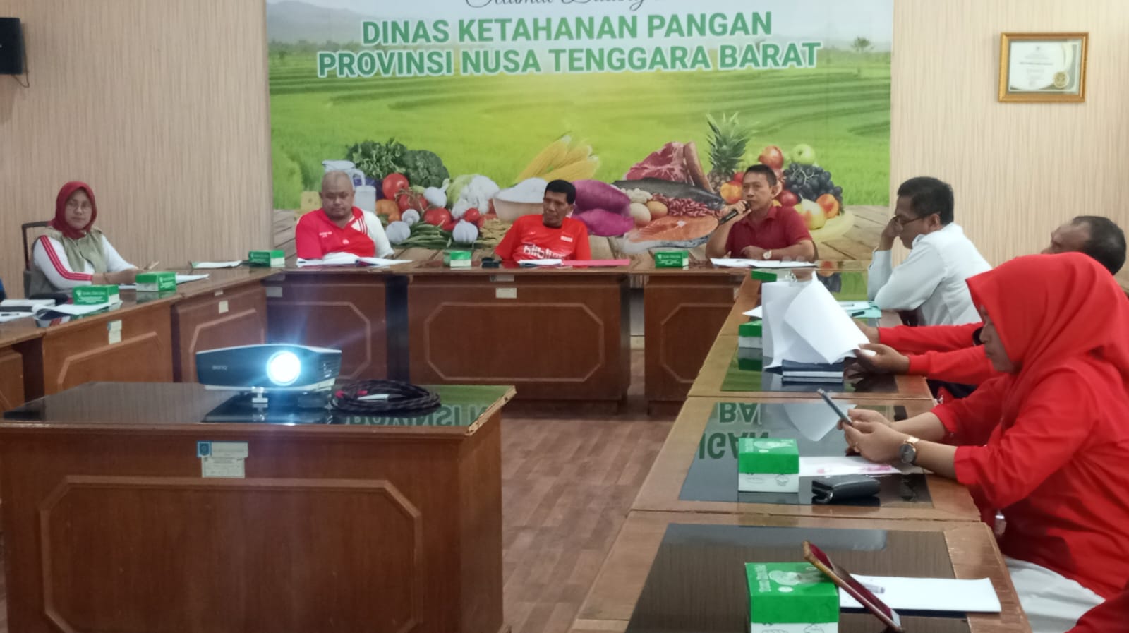 DINAS KETAHANAN PANGAN NTB LAKSANAKAN PERTEMUAN PEMBAHASAN RANCANGAN PERGUB  PENGANEKARAGAMAN PANGAN NTB