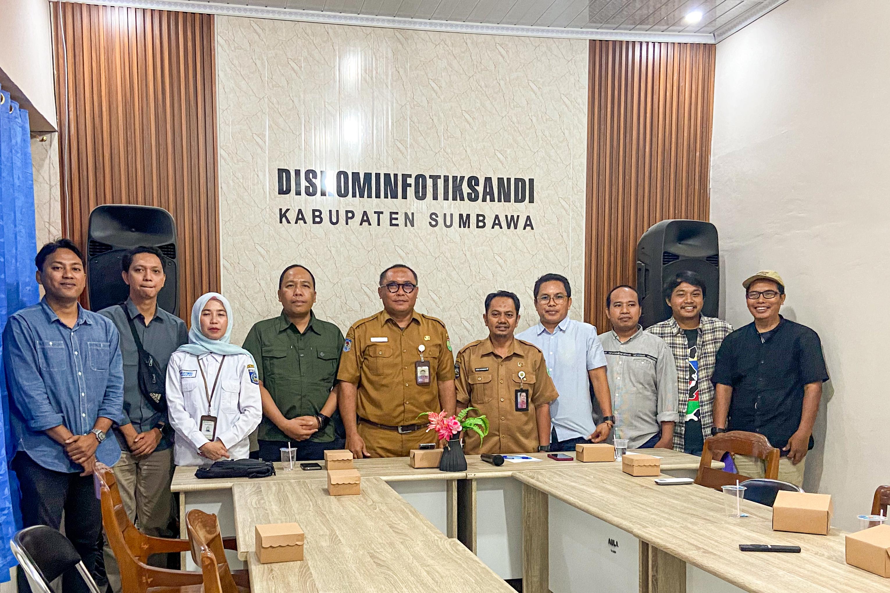 Diskominfotik NTB Gelar Press Trip Bersama Media, Soroti Program Unggulan Gubernur dan Strategi Pembangunan Kabupaten Sumbawa