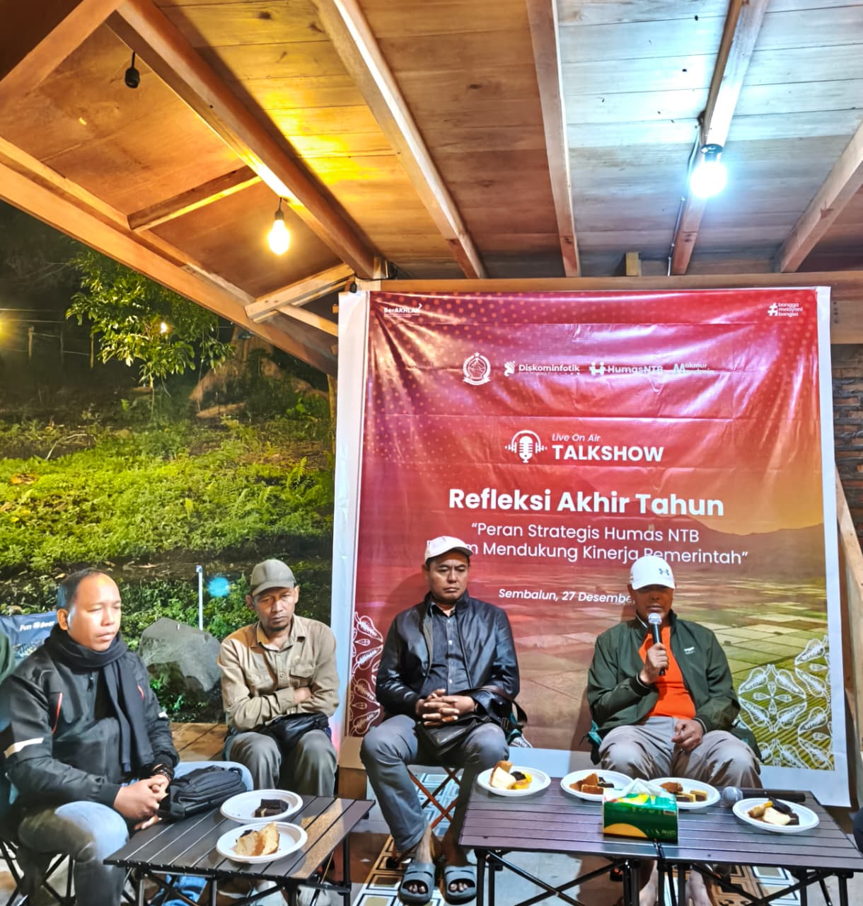 𝐑𝐞𝐟𝐥𝐞𝐤𝐬𝐢 𝐀𝐤𝐡𝐢𝐫 𝐓𝐚𝐡𝐮𝐧, 𝐊𝐨𝐦𝐢𝐧𝐟𝐨𝐭𝐢𝐤 𝐏𝐞𝐧𝐠𝐡𝐮𝐛𝐮𝐧𝐠 𝐌𝐚𝐬𝐲𝐚𝐫𝐚𝐤𝐚𝐭 𝐝𝐚𝐧 𝐏𝐞𝐦𝐞𝐫𝐢𝐧𝐭𝐚𝐡