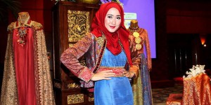 gaun-20-meter-dian-pelangi-hadirkan-kemegahan-tambora-wbM4IQHKu1-300x150