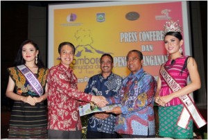 penandatanganan-MOU-dengan-PresidenCEO-Pasific-Asia-Travel-Association-300x202