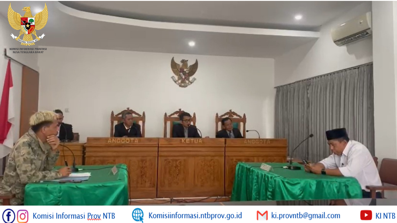 Sidang Ajudikasi Sengketa Informasi Saddam Husen vs SMPN 1 Praya Barat Berlangsung Alot